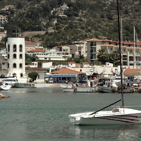 Marina Beach Aiguadolc Ситжес Екстериор снимка